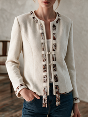 Chic Ivory Leopard-Trim Tweed Jacket