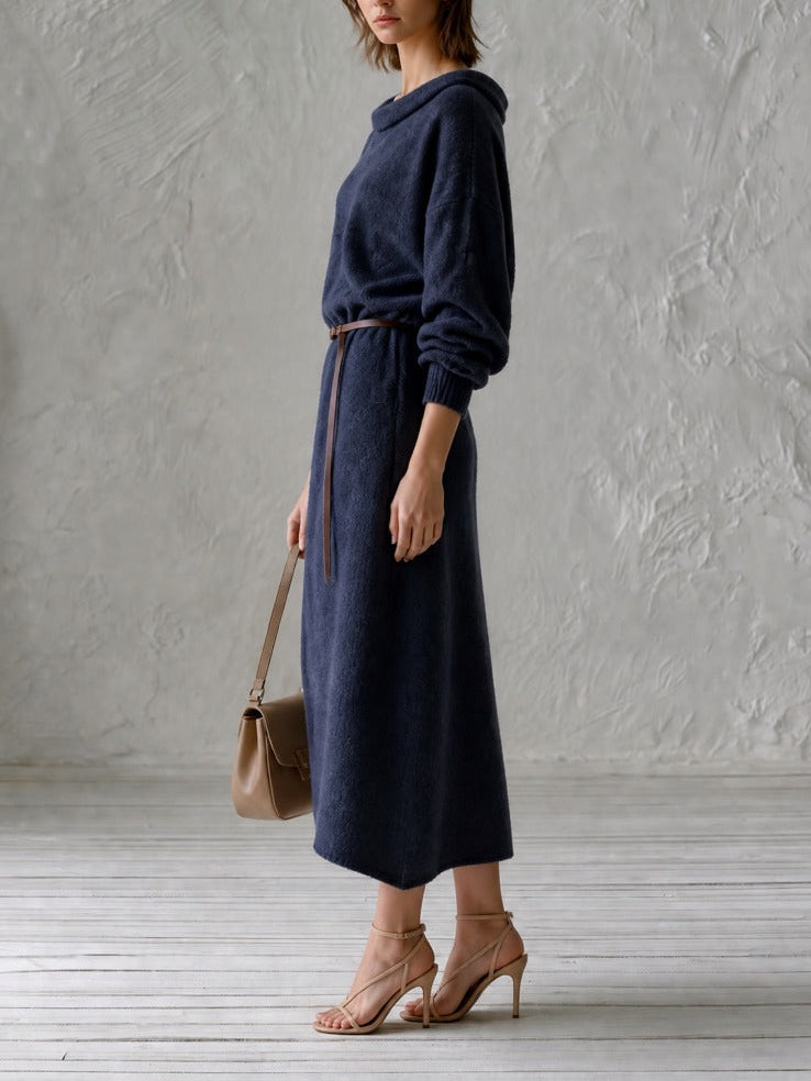 Effortless Navy Belted Knit Midi Dress