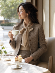 Exquisite Camel-colored Tweed Coat With Bow